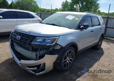 2017 Ford Explorer Sport z USA, uszkodzony, nr VIN 1FM5K8GT5HGD86928